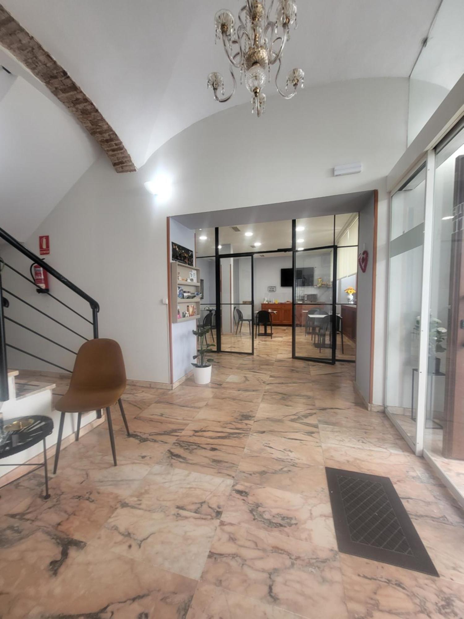 Hotel Castilla Caces المظهر الخارجي الصورة